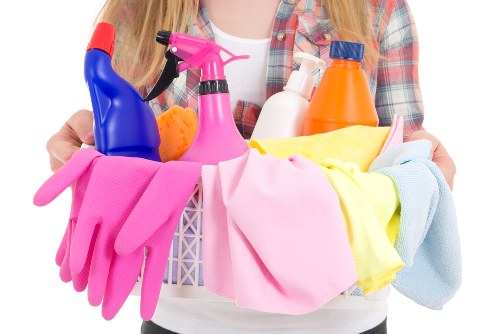 Deep cleaning method for West Hendon carpets